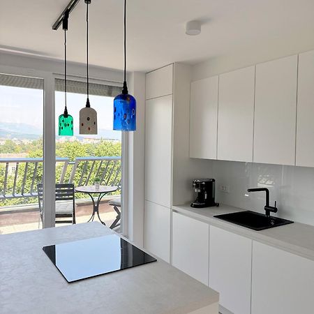 Luxe Penthouse With A Castle View Ljubljana Exterior photo