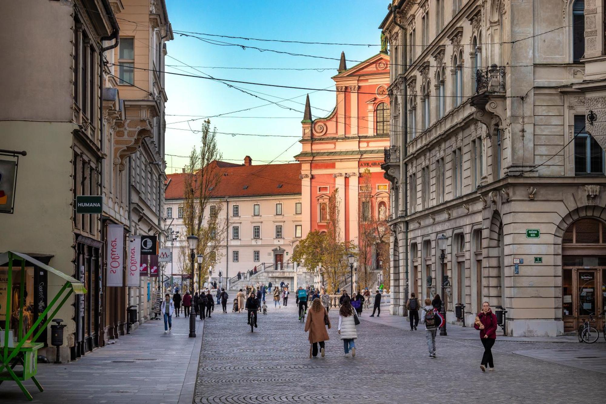 Luxe Penthouse With A Castle View Ljubljana Exterior photo