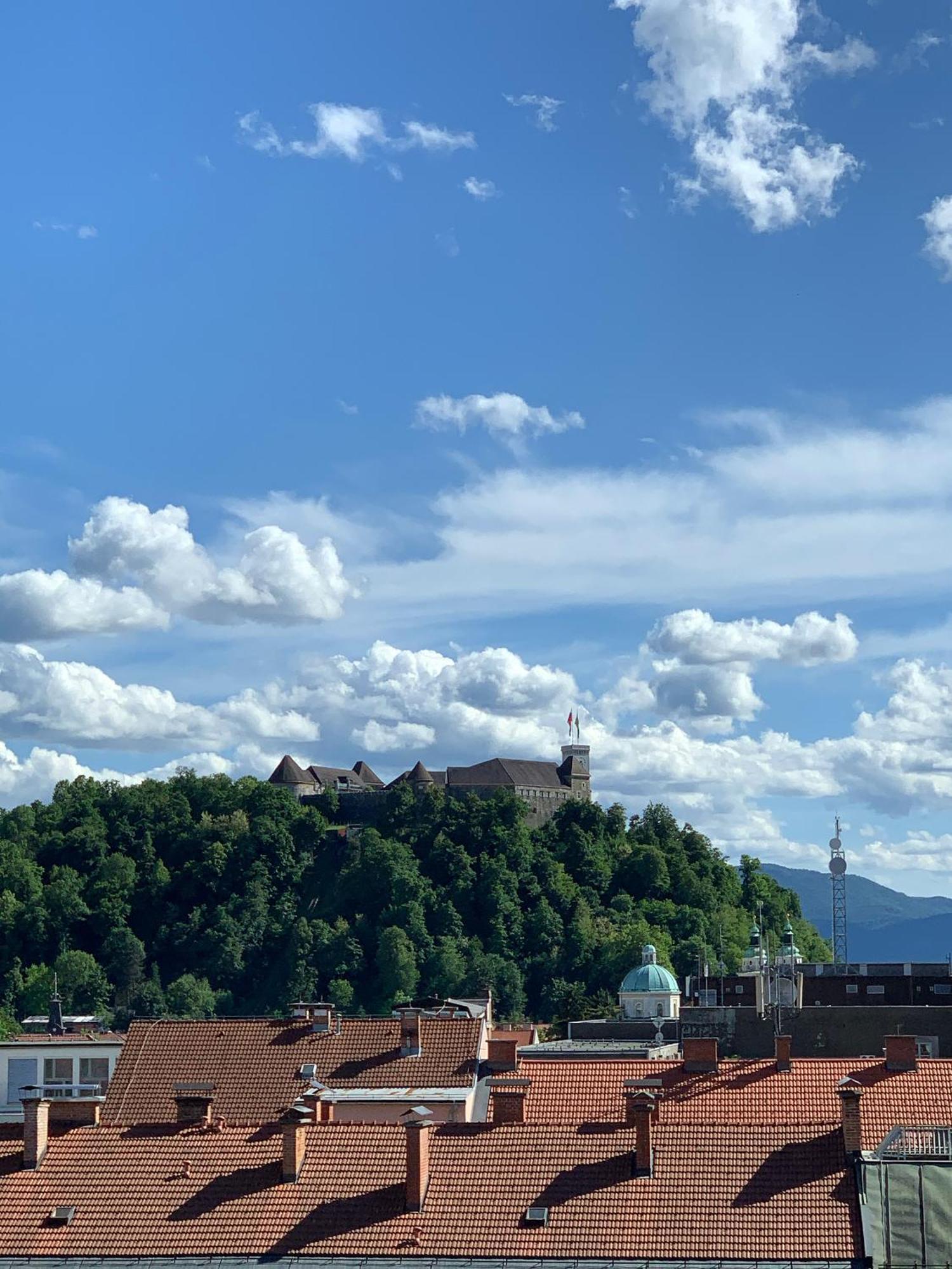 Luxe Penthouse With A Castle View Ljubljana Exterior photo